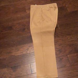 Men’s khaki pants
